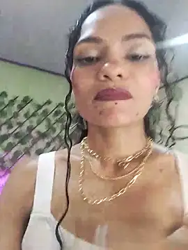Snapshot of Karen_Ariass chatting on May 13, 2026, 1:51 pm Karen Ariass online show from May 13, 2026, 1:51 pm