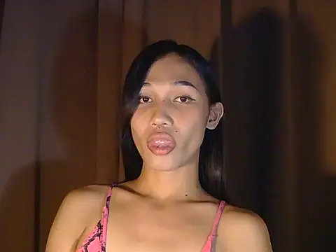 Snapshot of Urfucking_khloe1 chatting on March 1, 2026, 3:06 am Urfucking khloe1 online show from March 1, 2026, 3:06 am