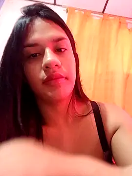 Snapshot of sofi_zzz chatting on October 2, 2025, 4:10 pm sofi zzz online show from October 2, 2025, 4:10 pm