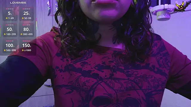 Snapshot of vainilla_doll chatting on April 8, 2026, 11:50 pm vainilla doll online show from April 8, 2026, 11:50 pm
