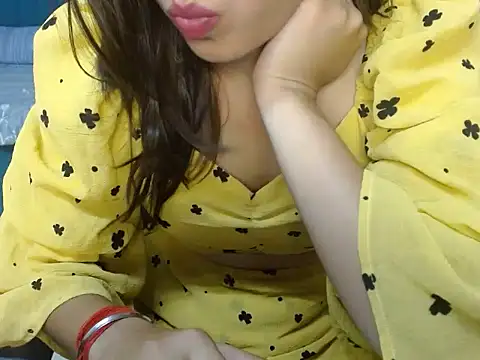 Urlove lily online show from September 16, 2025, 3:13 pm