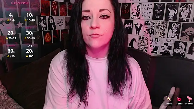 Snapshot of Kvopa chatting on October 11, 2025, 9:21 am Kvopa online show from October 11, 2025, 9:21 am