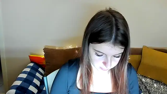 Snapshot of Malibyheart chatting on December 18, 2025, 1:59 pm Malibyheart online show from December 18, 2025, 1:59 pm