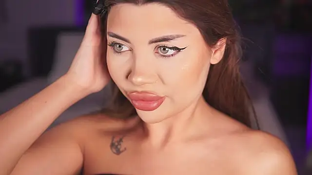 Monique Celeste online show from April 25, 2026, 3:53 am
