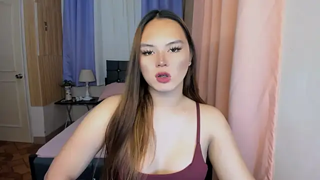 ameliamaureen online show from May 6, 2026, 1:04 pm