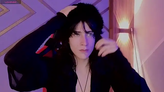 Snapshot of devils_cry chatting on November 8, 2025, 4:05 am devils cry online show from November 8, 2025, 4:05 am