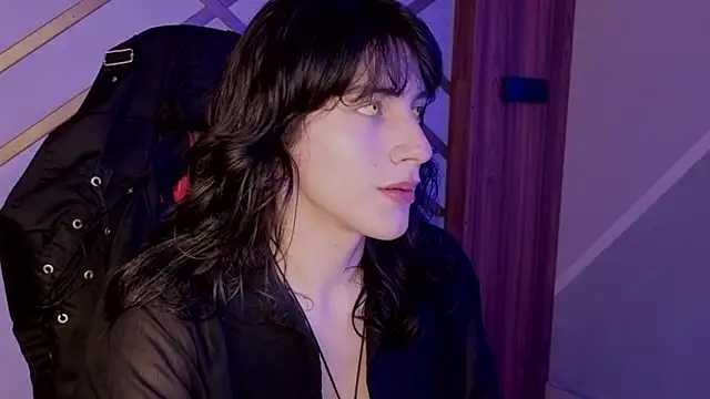 Snapshot of devils_cry chatting on November 7, 2025, 3:44 am devils cry online show from November 7, 2025, 3:44 am