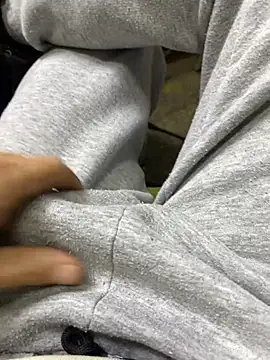 Snapshot of Ersin_meral chatting on March 1, 2026, 5:46 pm Ersin meral online show from March 1, 2026, 5:46 pm