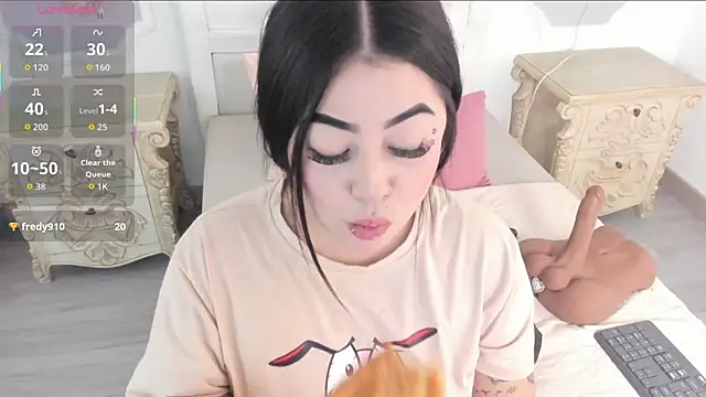 Snapshot of MeganStar__ chatting on October 22, 2025, 12:15 pm MeganStar online show from October 22, 2025, 12:15 pm