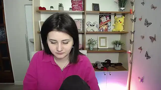 Katrin kiss  online show from April 28, 2026, 12:09 pm