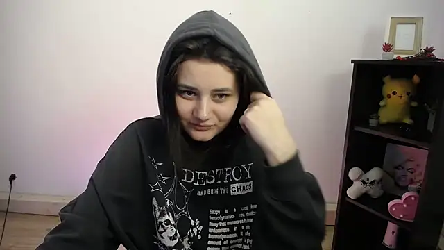 Katrin kiss  online show from February 23, 2026, 2:17 pm