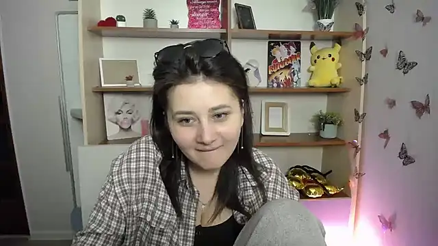 Snapshot of Katrin_kiss_ chatting on May 23, 2026, 12:15 pm Katrin kiss online show from May 23, 2026, 12:15 pm