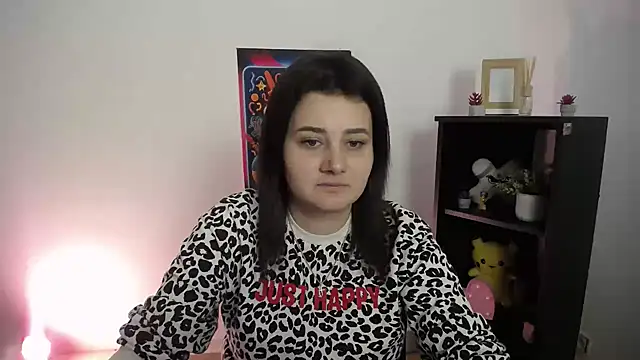 Katrin kiss  online show from September 25, 2025, 1:50 pm