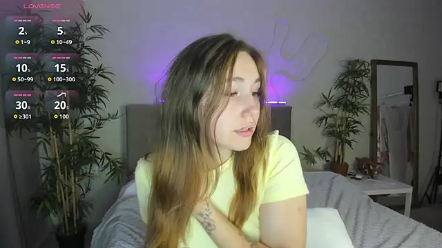 Luna G0ld online show from October 6, 2025, 11:16 pm