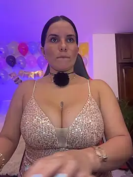 Snapshot of carol_cruz133 chatting on April 25, 2026, 11:24 pm carol cruz133 online show from April 25, 2026, 11:24 pm