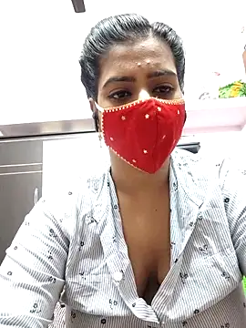 Tamil-Meenu12 online show from February 6, 2026, 6:42 am