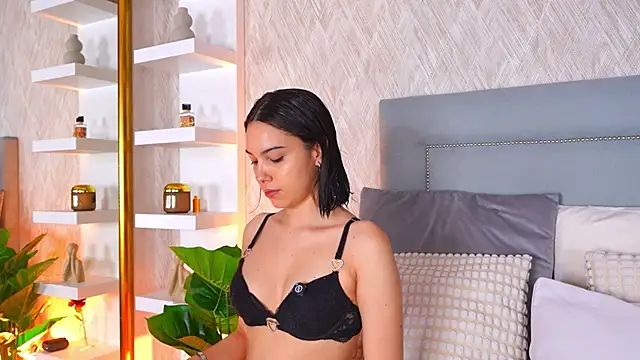 Snapshot of Sofy_Bradd chatting on March 16, 2026, 8:40 am Sofy Bradd online show from March 16, 2026, 8:40 am