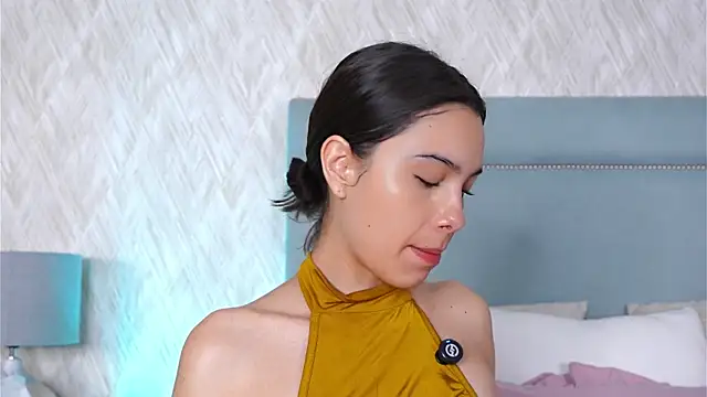 Snapshot of Sofy_Bradd chatting on October 8, 2025, 3:19 am Sofy Bradd online show from October 8, 2025, 3:19 am