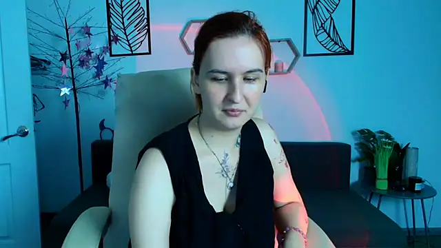 RubyHolmess online show from September 20, 2025, 6:13 pm