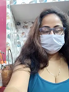 Snapshot of nisha_1110 chatting on February 12, 2026, 2:28 pm nisha 1110 online show from February 12, 2026, 2:28 pm