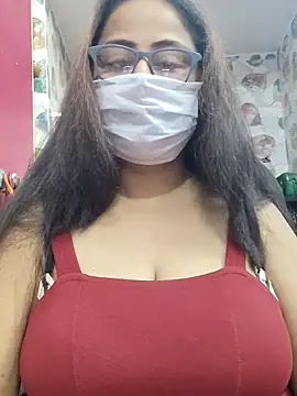 nisha 1110 online show from September 22, 2025, 2:34 pm