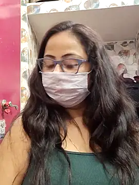 Snapshot of nisha_1110 chatting on April 12, 2026, 2:31 pm nisha 1110 online show from April 12, 2026, 2:31 pm