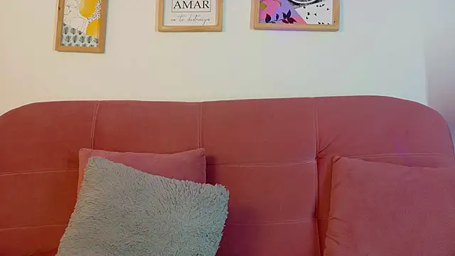 Karina2Smith online show from March 26, 2026, 6:28 pm