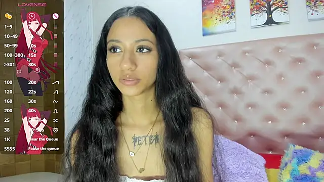 Snapshot of MegannBabby chatting on October 17, 2025, 8:10 pm MegannBabby online show from October 17, 2025, 8:10 pm