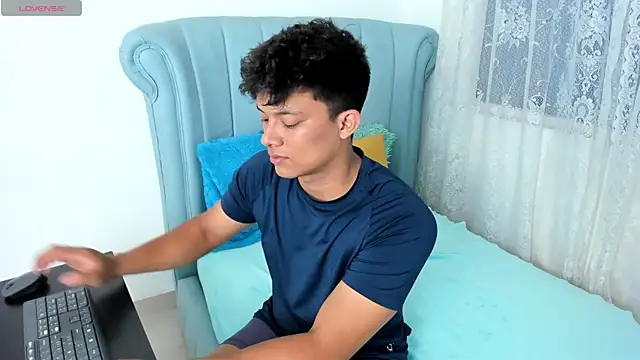 Snapshot of Rick_boy chatting on February 15, 2026, 4:24 am Rick boy online show from February 15, 2026, 4:24 am