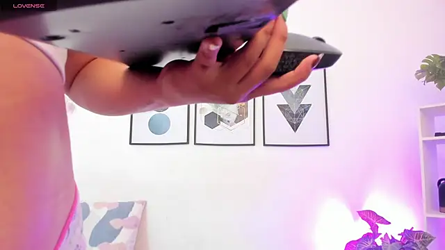 Snapshot of yunna7 chatting on October 2, 2025, 11:35 am yunna7 online show from October 2, 2025, 11:35 am