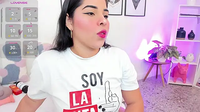 Snapshot of yunna7 chatting on October 9, 2025, 11:33 am yunna7 online show from October 9, 2025, 11:33 am