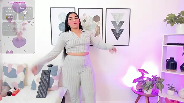 Snapshot of yunna7 chatting on October 12, 2025, 11:33 am yunna7 online show from October 12, 2025, 11:33 am