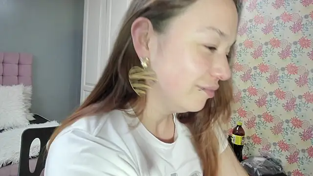 Tammy parker  online show from November 7, 2025, 4:39 am