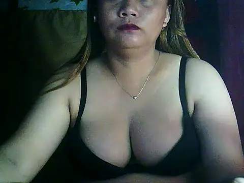 Snapshot of yuana25 chatting on April 5, 2026, 8:21 am yuana25 online show from April 5, 2026, 8:21 am