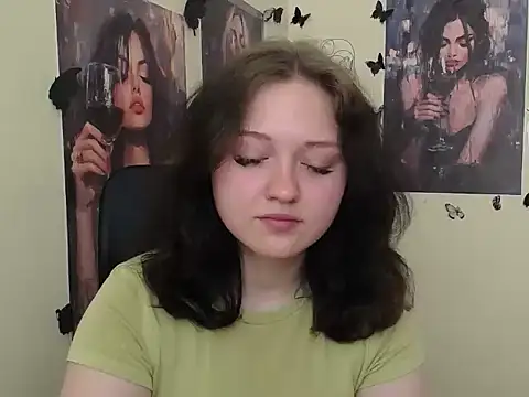 LadyAlice  online show from May 8, 2026, 6:06 am