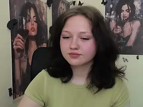LadyAlice  online show from May 5, 2026, 6:27 am