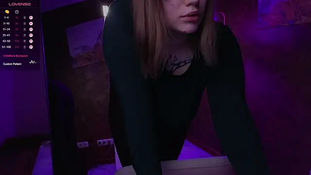 Snapshot of Morvelyn chatting on October 10, 2025, 5:58 pm Morvelyn online show from October 10, 2025, 5:58 pm