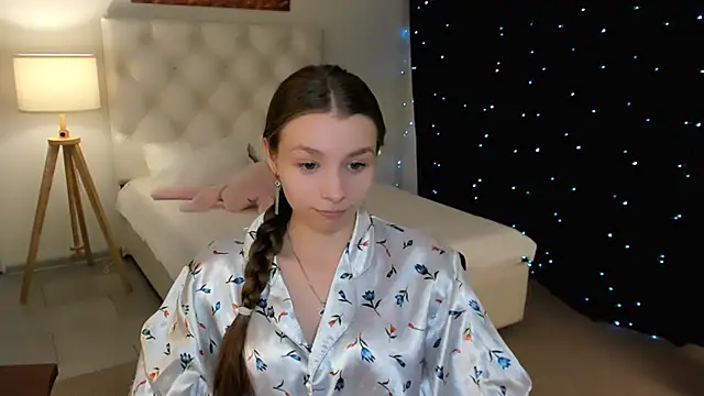 JulieDaniel online show from February 17, 2026, 8:11 am