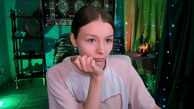 JulieDaniel online show from February 27, 2026, 4:45 am