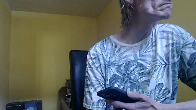 k74robert online show from November 8, 2025, 11:36 am