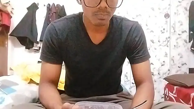 Snapshot of Rahulisagoodguy chatting on December 2, 2025, 12:18 pm Rahulisagoodguy online show from December 2, 2025, 12:18 pm