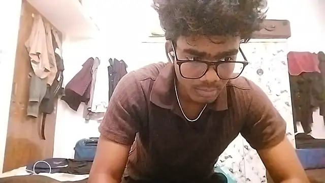 Snapshot of Rahulisagoodguy chatting on November 15, 2025, 11:03 am Rahulisagoodguy online show from November 15, 2025, 11:03 am