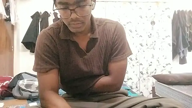 Snapshot of Rahulisagoodguy chatting on January 18, 2026, 8:40 am Rahulisagoodguy online show from January 18, 2026, 8:40 am