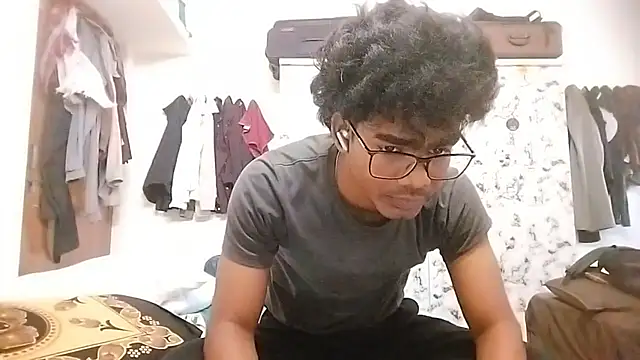 Snapshot of Rahulisagoodguy chatting on December 18, 2025, 11:36 am Rahulisagoodguy online show from December 18, 2025, 11:36 am