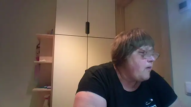 rewa666 online show from September 18, 2025, 4:43 pm
