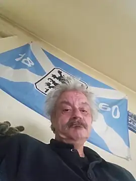 Snapshot of Fonse1860 chatting on December 14, 2025, 8:53 am Fonse1860 online show from December 14, 2025, 8:53 am