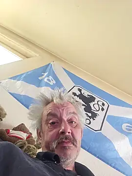 Snapshot of Fonse1860 chatting on November 16, 2025, 8:30 am Fonse1860 online show from November 16, 2025, 8:30 am