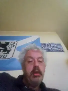 Snapshot of Fonse1860 chatting on October 23, 2025, 7:07 am Fonse1860 online show from October 23, 2025, 7:07 am