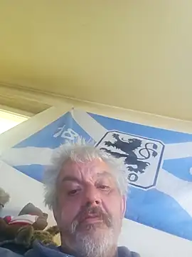 Snapshot of Fonse1860 chatting on October 14, 2025, 8:26 am Fonse1860 online show from October 14, 2025, 8:26 am