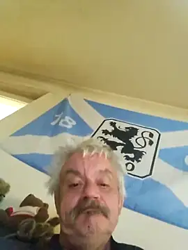 Snapshot of Fonse1860 chatting on October 20, 2025, 6:59 am Fonse1860 online show from October 20, 2025, 6:59 am